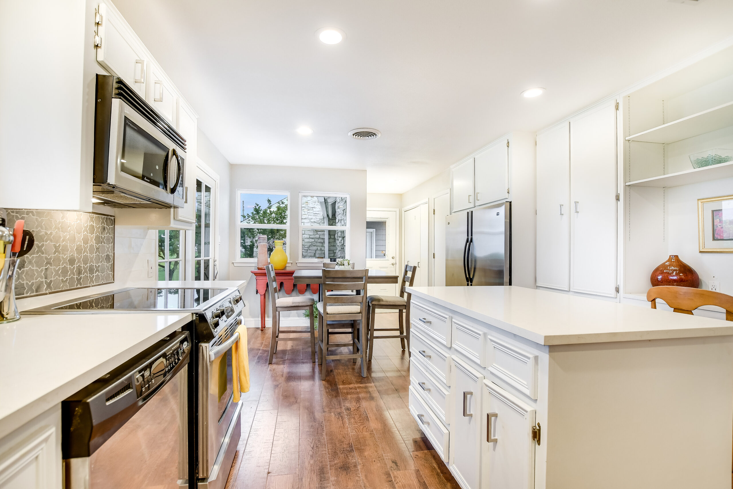 014_Kitchen Twilight 2